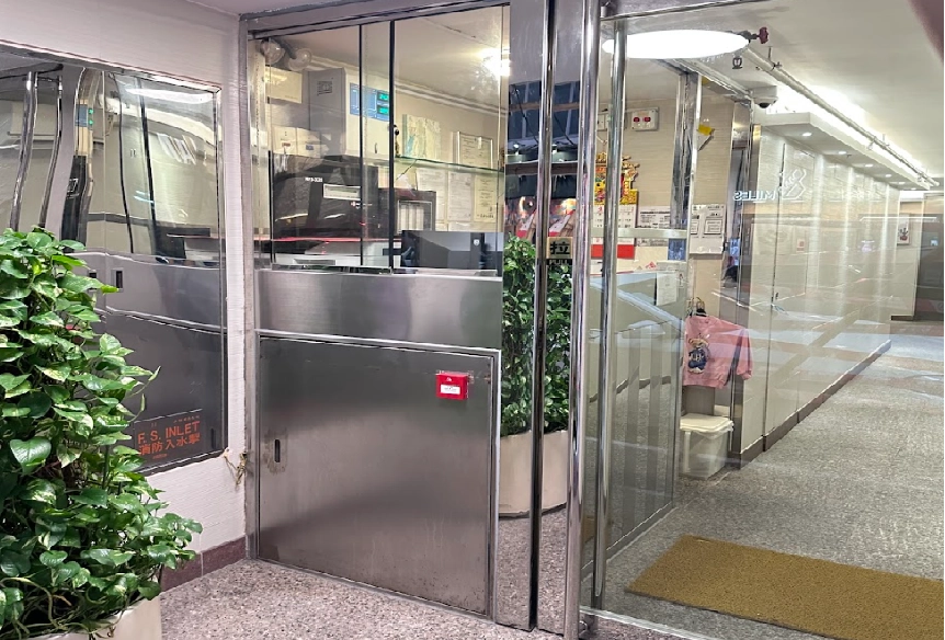 公共区域 楼下门口